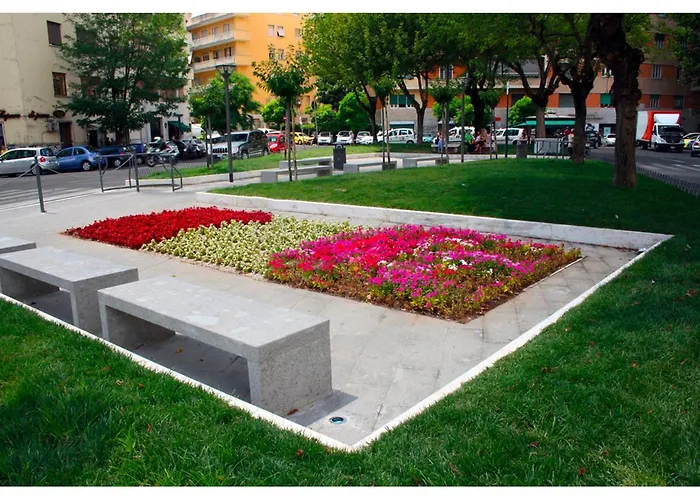 Piazza Vescovio רומא
